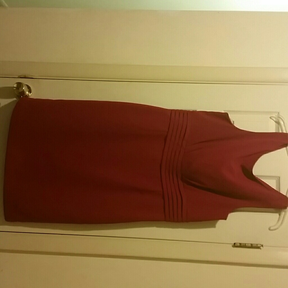 Dress - Picture 2 of 4